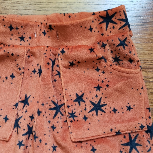 Cat & Jack | 1 Graphic Tee & 1 Velour Star Patterned Pants | S - Picture 5 of 8